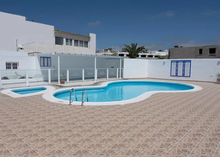 Maximilian House-duplex Vista Al Mar En Complejo Con Piscina דירה